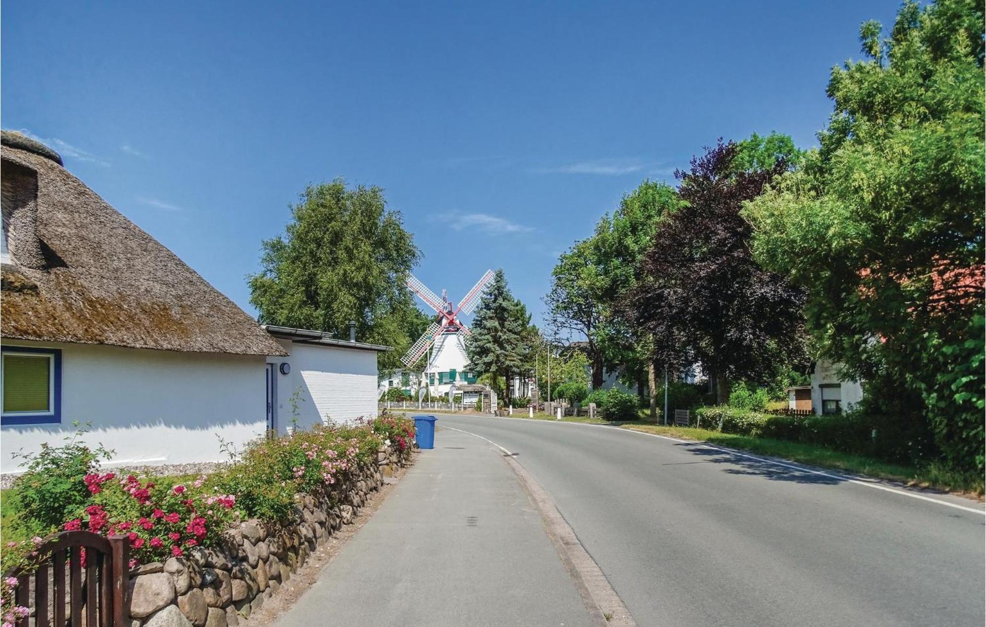 Beautiful Apartment In Buesum Ot Westerdeichs, Esterno foto